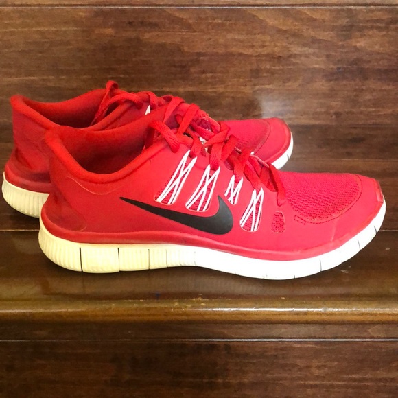 Nike Running shoes - Picture 1 of 5